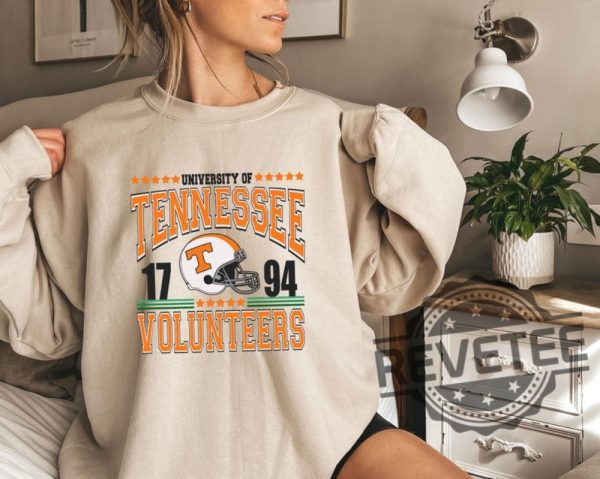 Vintage 90S Tennessee Volunteers Football T Shirt Hoodie Sweatshirt Tee Shirts Gifts For Fan Men Women Game Day Sweater Pullover Unique revetee 1