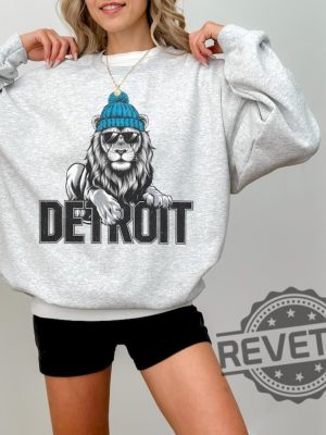 Detroit Lions Sweatshirt Hoodie T Shirt Lion Mascot Gifts For Fan Sweater Sunday Tailgate Game Day Men Women Tee Shirts Birthday Unique revetee 2