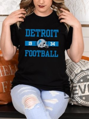 Detroit Lions Sweatshirt Hoodie T Shirt Crewneck Game Day Tee Sweater Football Fan Gift Sunday Gifts For Men Women Birthday Unique revetee 4