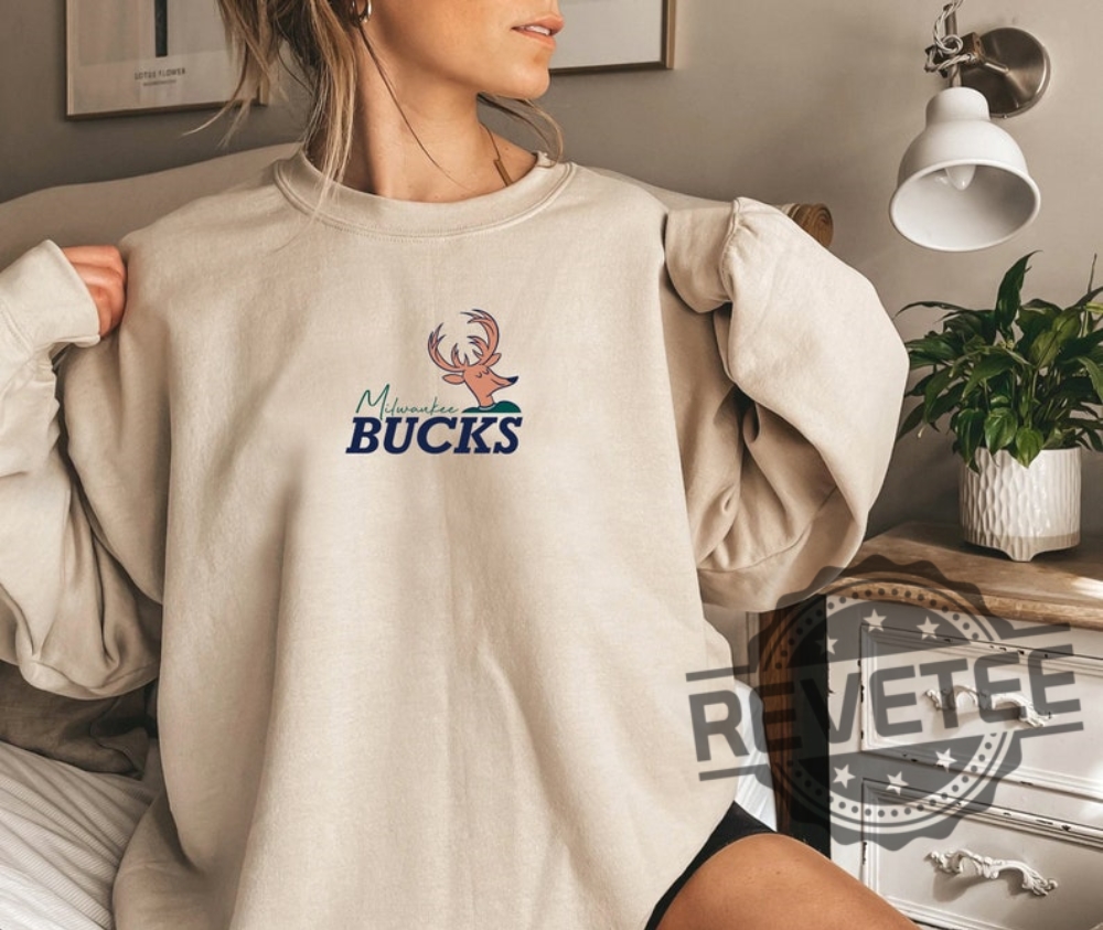 Vintage Bango Milwaukee Bucks Crewneck 2X Mba Champs Tshirt Hoodie Sweatshirt Tee Gift For Fan Mens Womens Birthday Gift Sweater Pullover Hoodies