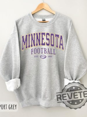 Vintage Minnesota Vikings Est 1961 Football Sweatshirt Hoodie Tshirt Tee Gift For Fan Mens Womens Crewneck Game Day Pullover Shirts Unique revetee 1 2