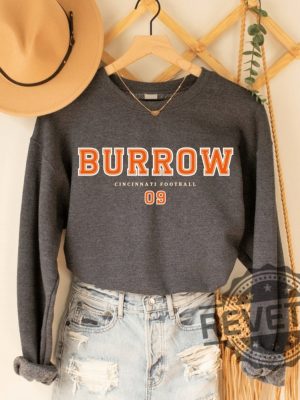 Joe Burrow 09 Cincinnati Bengals Sweatshirt Hoodie Tshirt Tee Gift For Mens Womens Joe Burrow Jersey Retro Vintage Jersey Sweater Pullover Hoodies revetee 1 3