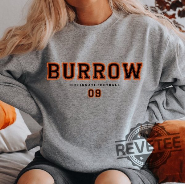 Joe Burrow 09 Cincinnati Bengals Sweatshirt Hoodie Tshirt Tee Gift For Mens Womens Joe Burrow Jersey Retro Vintage Jersey Sweater Pullover Hoodies revetee 1 6