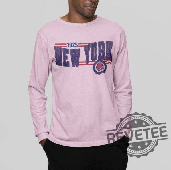 New York Giants Retro Crewneck Long Sleeve Tshirt Hoodie Ny Unisex Shirts Game Day Tshirt Giant Football Fan Gift Mens Womens Unique revetee 1 3