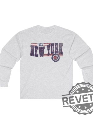 New York Giants Retro Crewneck Long Sleeve Tshirt Hoodie Ny Unisex Shirts Game Day Tshirt Giant Football Fan Gift Mens Womens Unique revetee 1 5