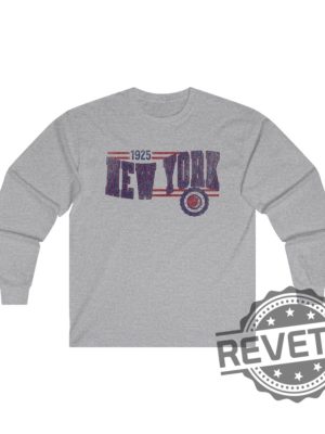 New York Giants Retro Crewneck Long Sleeve Tshirt Hoodie Ny Unisex Shirts Game Day Tshirt Giant Football Fan Gift Mens Womens Unique revetee 1 6