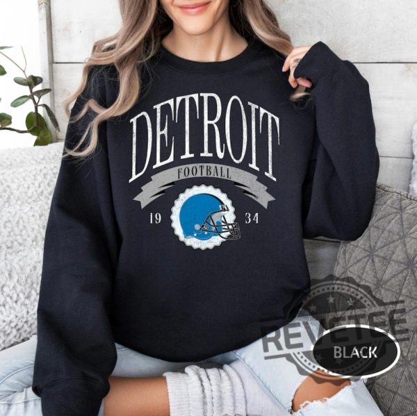 Retro Detroit Lions Sweatshirt Tshirt Hoodie Vintage Lion Crewneck Game Day Sweater Pullover Hoodies Unique revetee 1