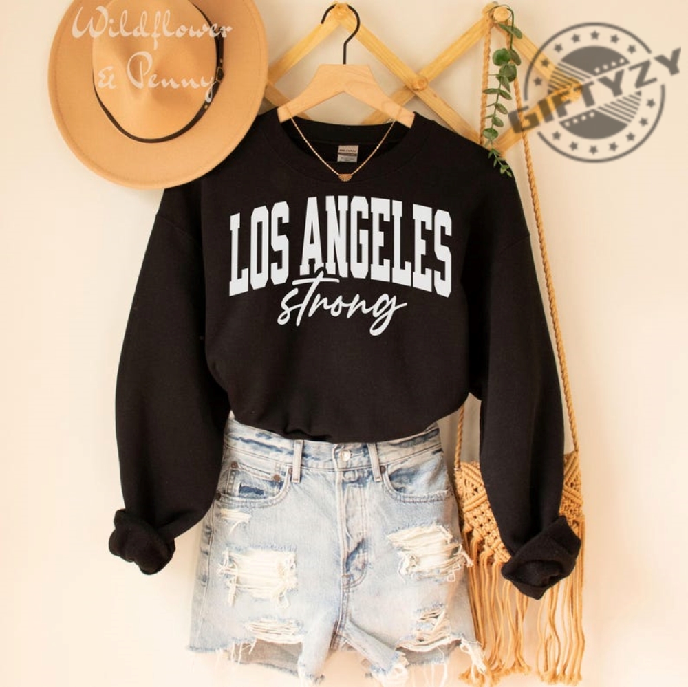 Los Angeles Strong La Unisex Tshirt giftyzy 1