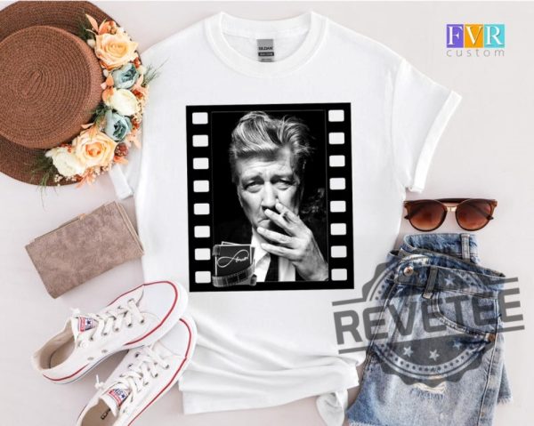 Twin Peaks David Lynch Tshirt Hoodie Sweatshirt Tribute To Cult Classic Director Crewneck Unique revetee 1 1