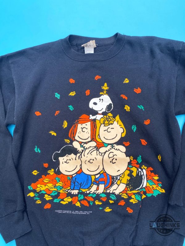 peanuts snoopy charlie brown fall autumn halloween vintage shirt reprinted