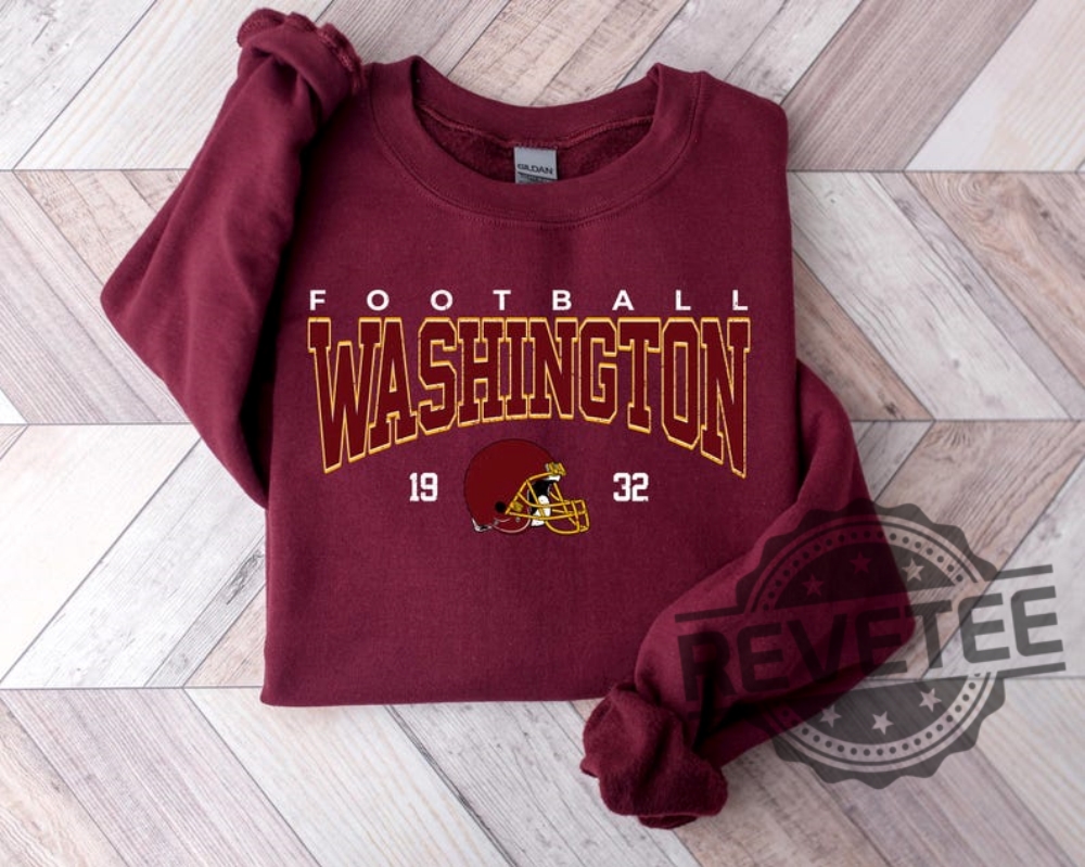 "Unique Fan Apparel: Commanders, Modern Baseball, Gojo, Deion Sanders" 12 Washington Commanders Retro Tshirt Hoodie Sweatshirt Vintage Nfl Apparel Game Day Crewneck Pullover Unique