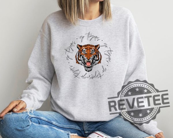 Go Tiger Ripon Tigers Sweatshirt Tshirt Hoodie Game Day Gift For Her Him Crewneck Pullover Hoodies Unique revetee 1 1