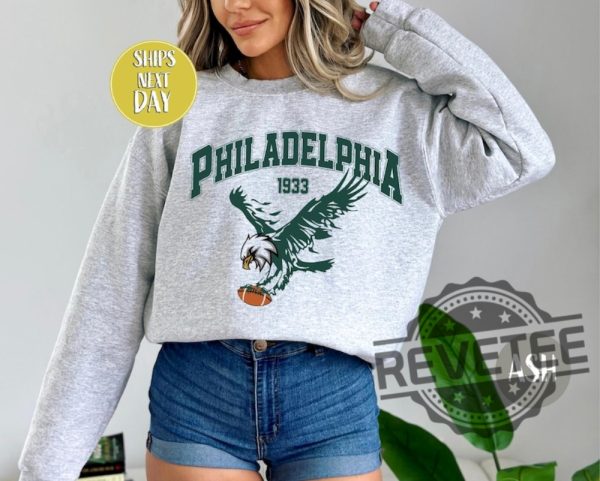 Vintage Philadelphia Eagles 1933 Sweatshirt Hoodie Tshirt Tee Gift For Football Fan Phillies Hoodies Crewneck Unique revetee 1