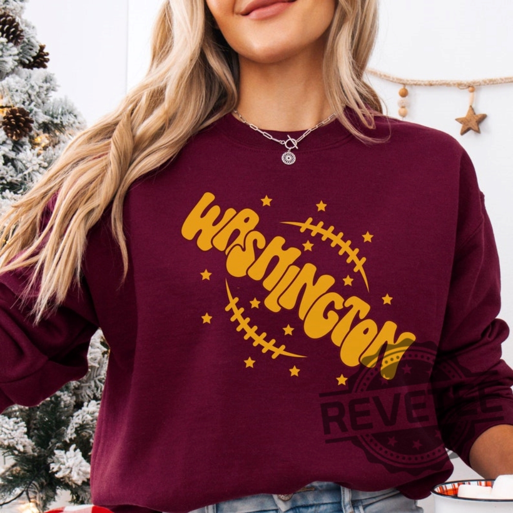 Washington Commanders Tshirt Hoodie Crewneck Tee Gift For Him Her Pullover Hoodies Unique revetee 1