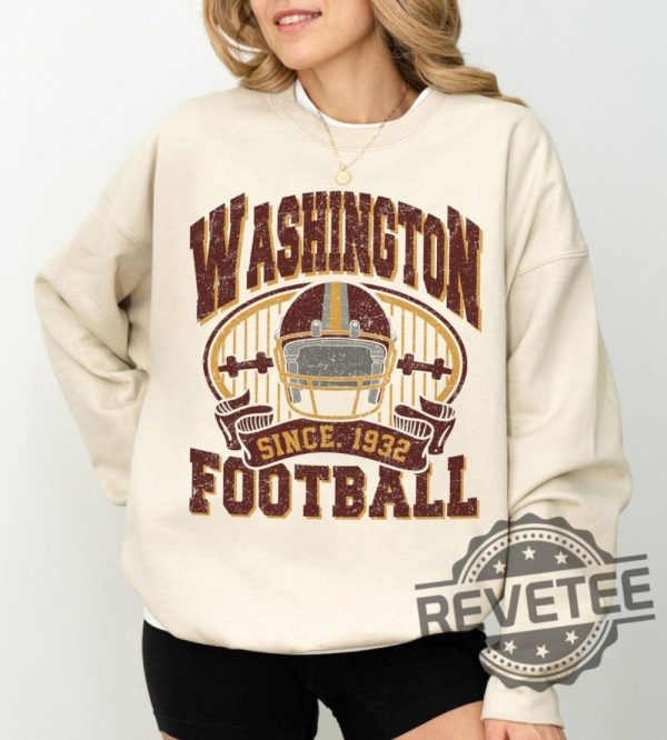 Vintage Washington Commanders Tshirt Hoodie Sweatshirt Tee Gift For Him Her Crewneck Game Day Pullover Unique revetee 1