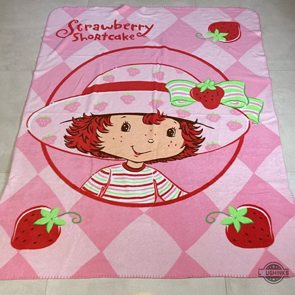 vintage 2003 strawberry shortcake fleece throw blanket pink reprinted