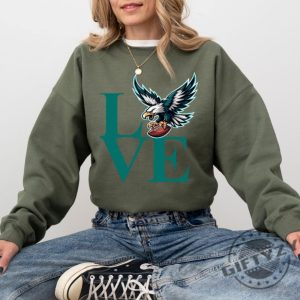 Love Philadelphia Eagles Fan Shirt giftyzy 2