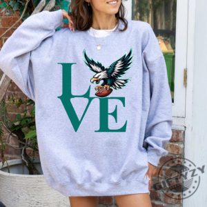 Love Philadelphia Eagles Fan Shirt giftyzy 3