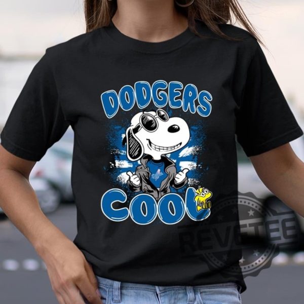Retro Cool Snoopy La Dodgers T Shirt Hoodie Sweatshirt Tee Gift For Men Women Crewneck Pullover Unique revetee 1