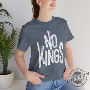 No Kings Political Statement Clothing giftyzy 5