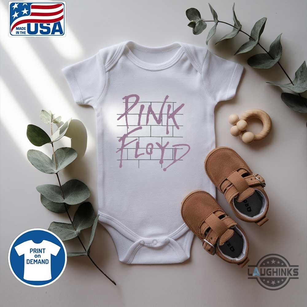 Dr Demento Pink Floyd The Wall Shirt In The 2022 Weird The Al Yankovic Story 12 Dr Demento Pink Floyd The Wall Shirt in the 2022 Weird The Al Yankovic Story