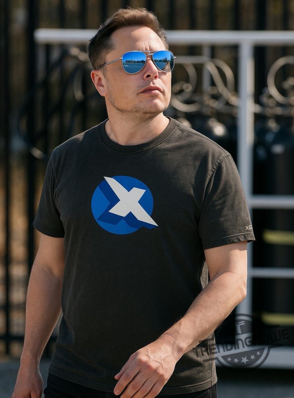 Elon Musk Wearing Retro X.Com Logo 2025 Shirt 5 Elon Musk Wearing Retro X.Com Logo 2025 Shirt