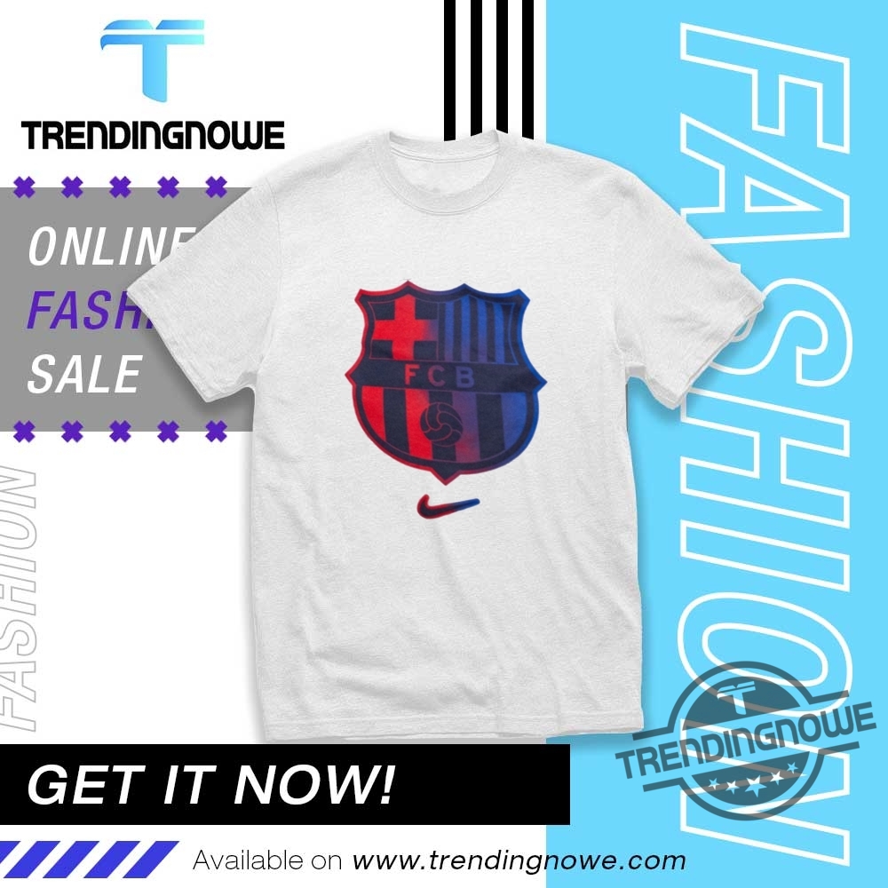 Lewandowski Wearing Barcelona Logo Shirt trendingnowe 1