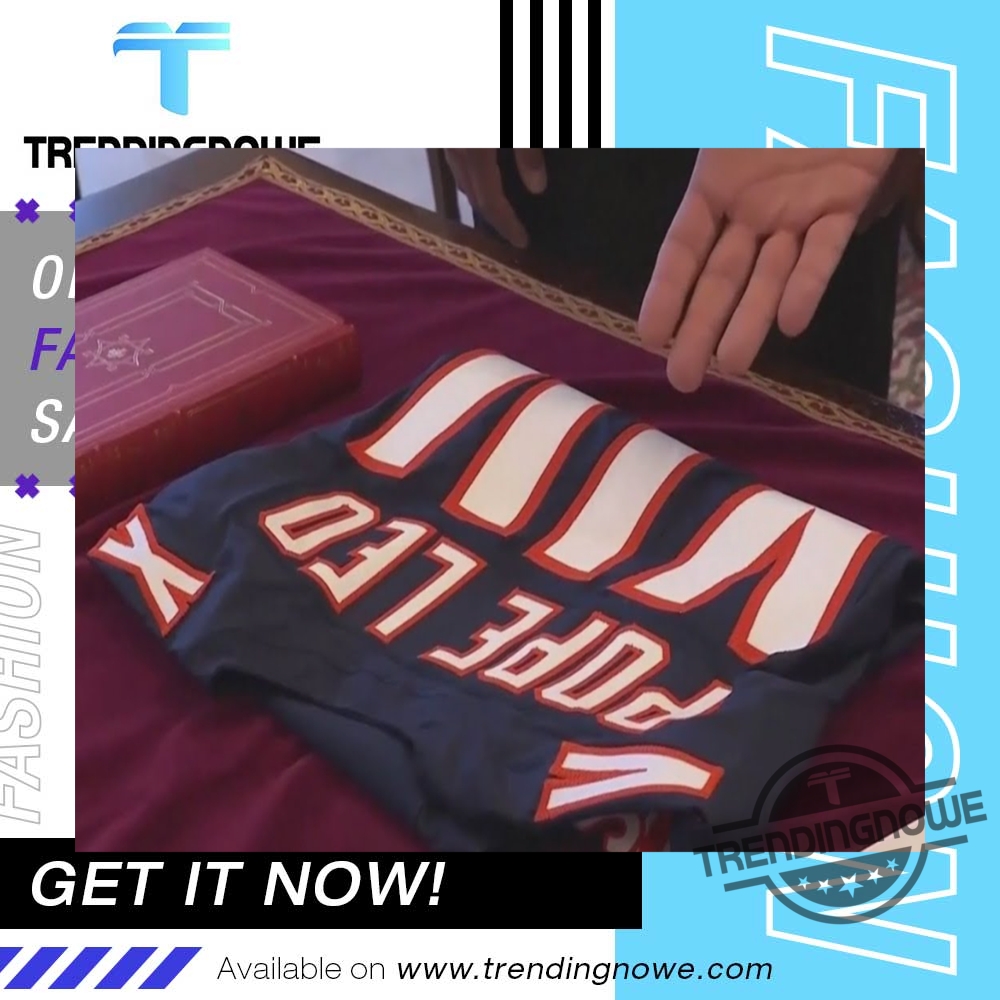 Jd Vance Pope Leo Xiv Chicago Bears Jersey For Sale trendingnowe 1