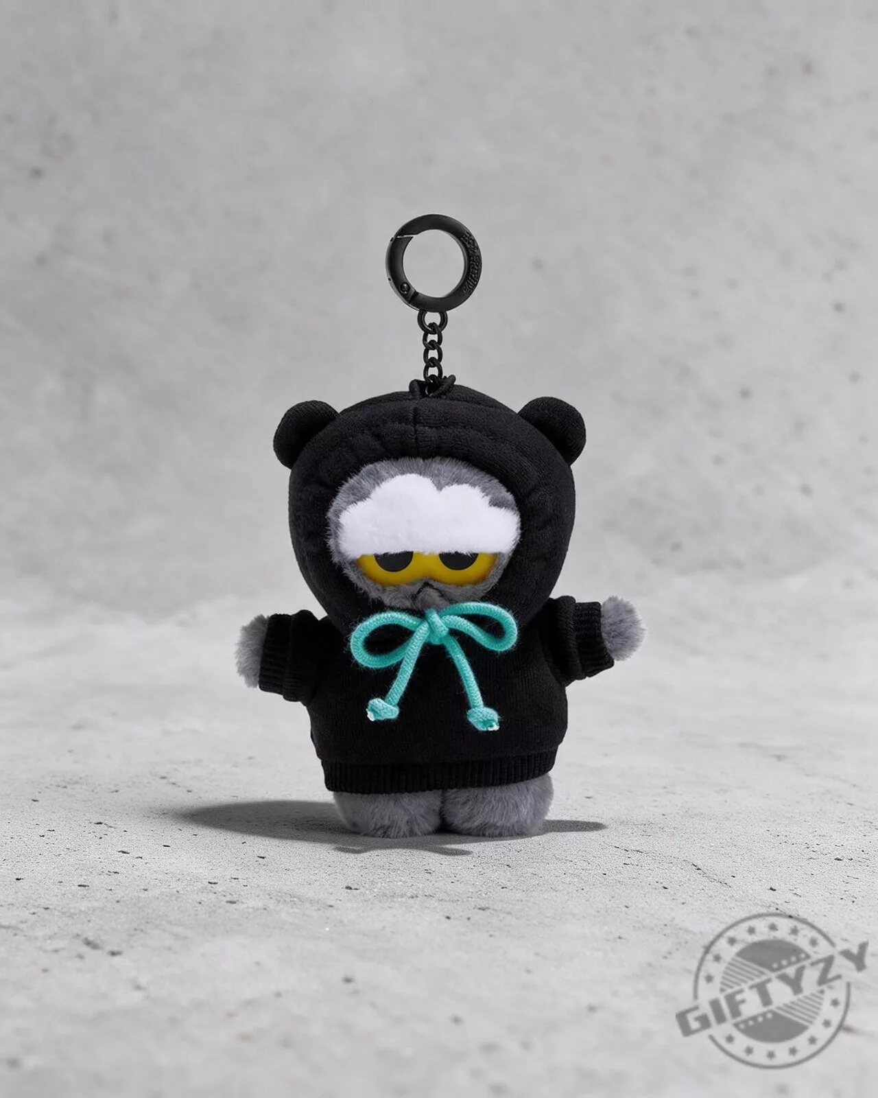 Peaceminusone x zo&friends keychain