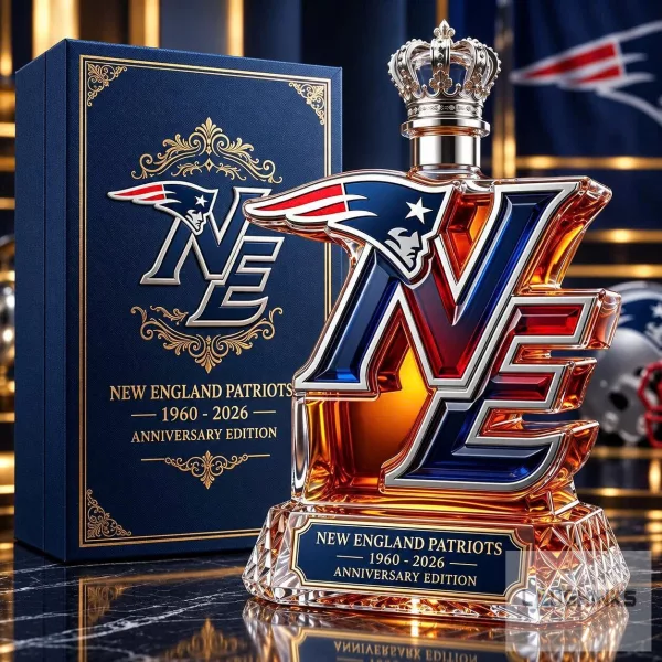 Crown Royal New England Patriots Anniversary Edition Whiskey Decanter Liquor Bottle